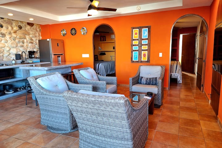Las Brisas 3br Ocean View With Heated Pool - Conchas Chinas