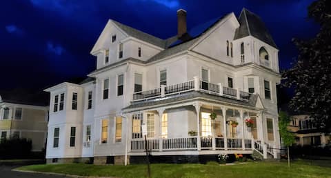 Beautiful Victorian. The heart of the Berkshires.