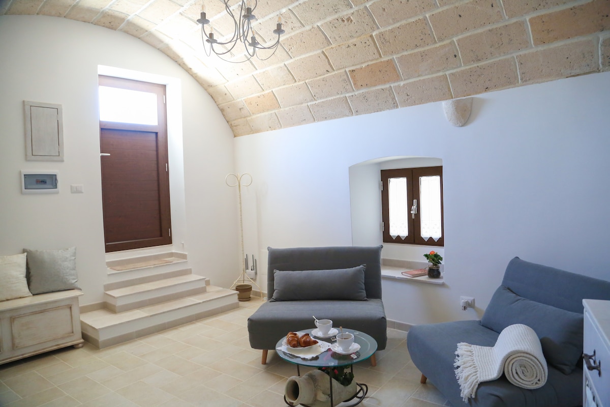 Top Airbnb: The Marquis' suite in Taranto