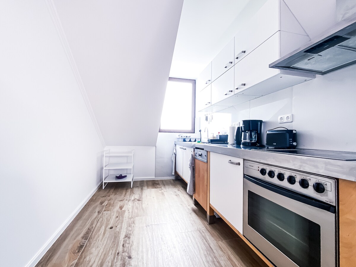 Popular Airbnb listing: ✳ Modern renovated apartment with 5 single beds ✳ in Kleinzschocher