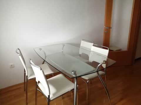 Top Airbnb: Sunny Apartment in Podsused Vrapče