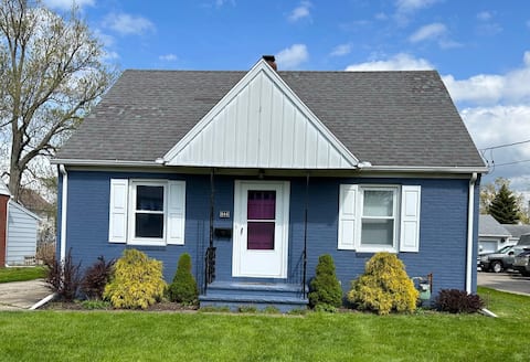 Lebo Lab Lakehouse-Pet Friendly with Fenced Yard