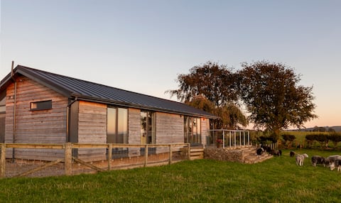 Herdy Lodge - Cosy Family Getaway