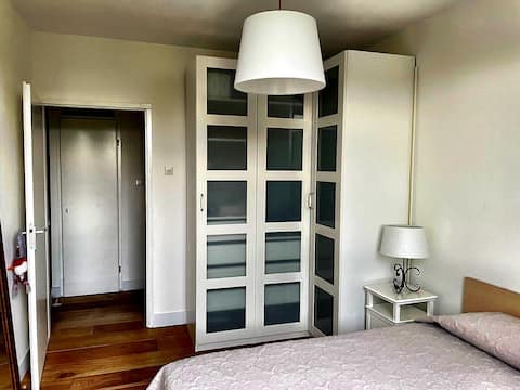 Free Parking apartment in Amsterdam