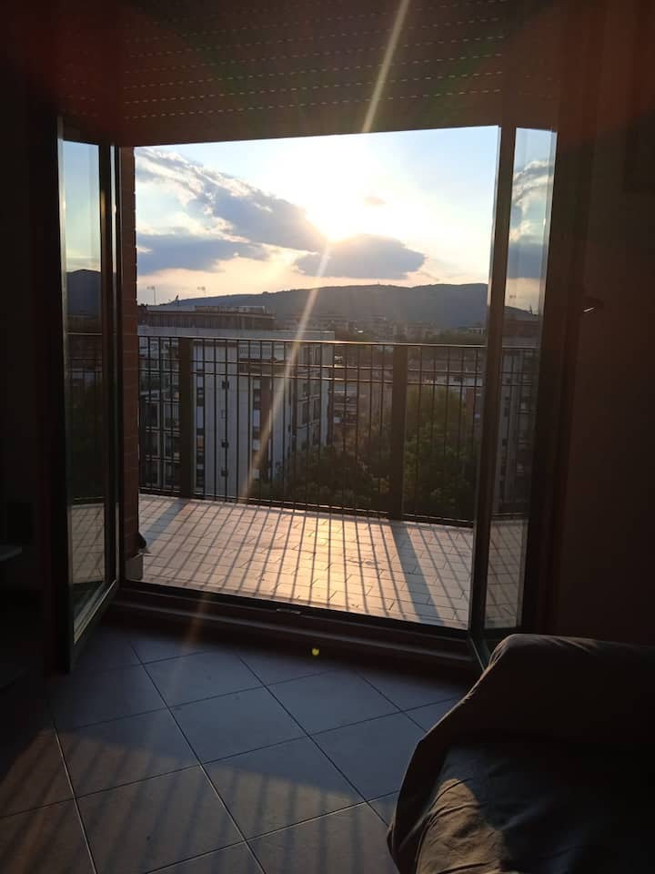 Spacious 4 BR Townhouse- Location, Location! — primary photo