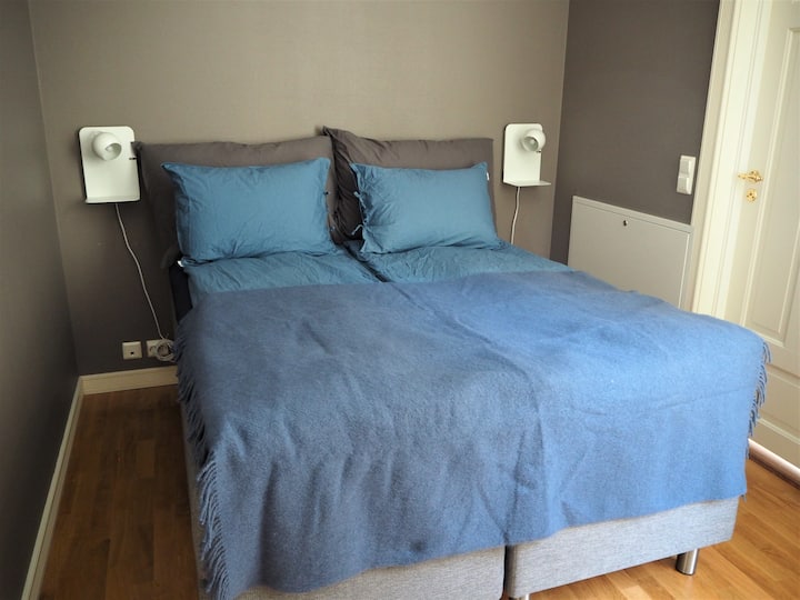 Spavaća soba 1 s bračnim krevetom
