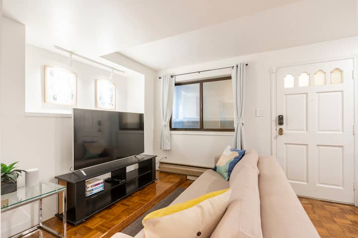 Cozy Private Getaway In The Heart Of Noe Valley - San Francisco, CA