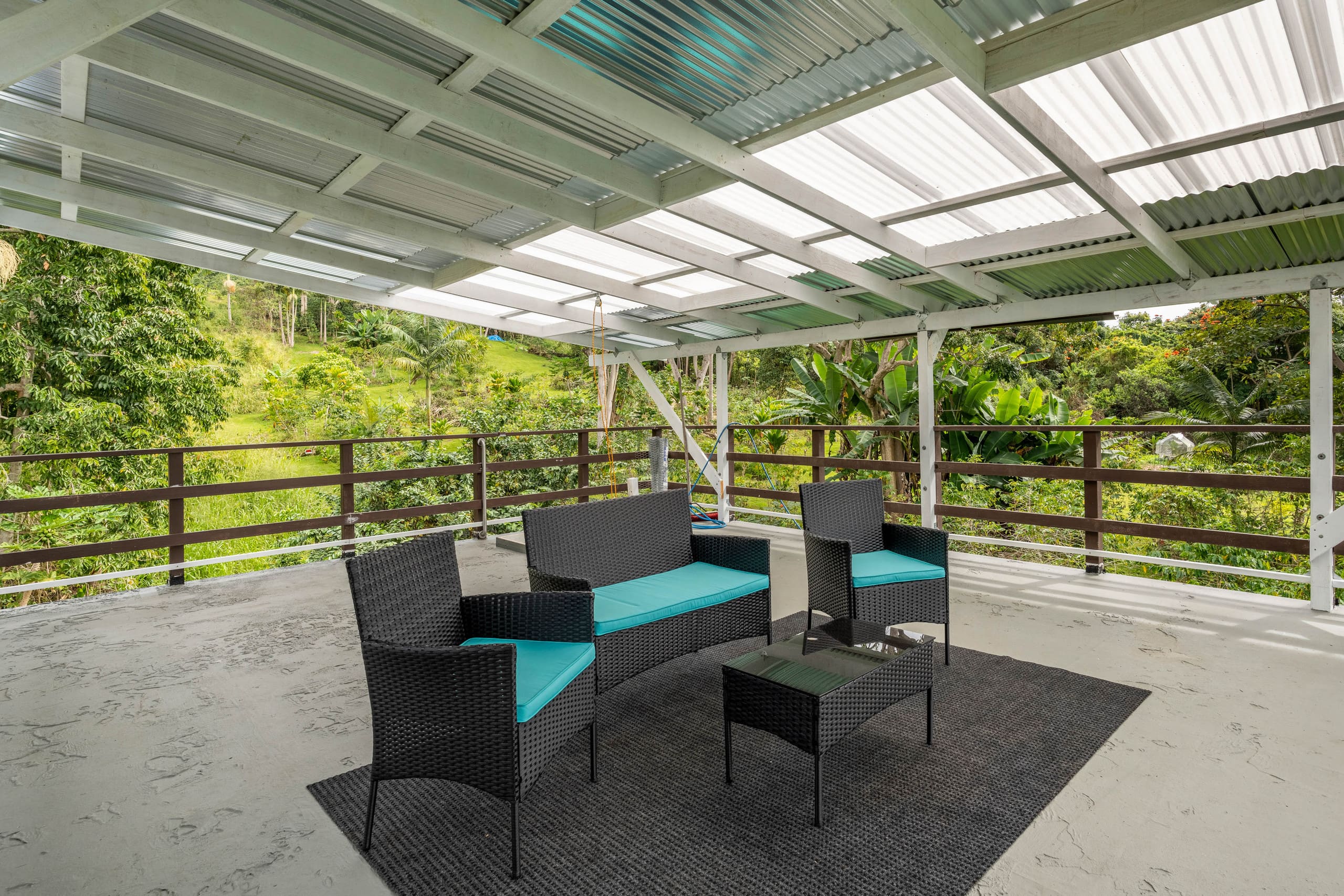 Io’s Nest- studio on a coffee farm with ocean view - Image 19