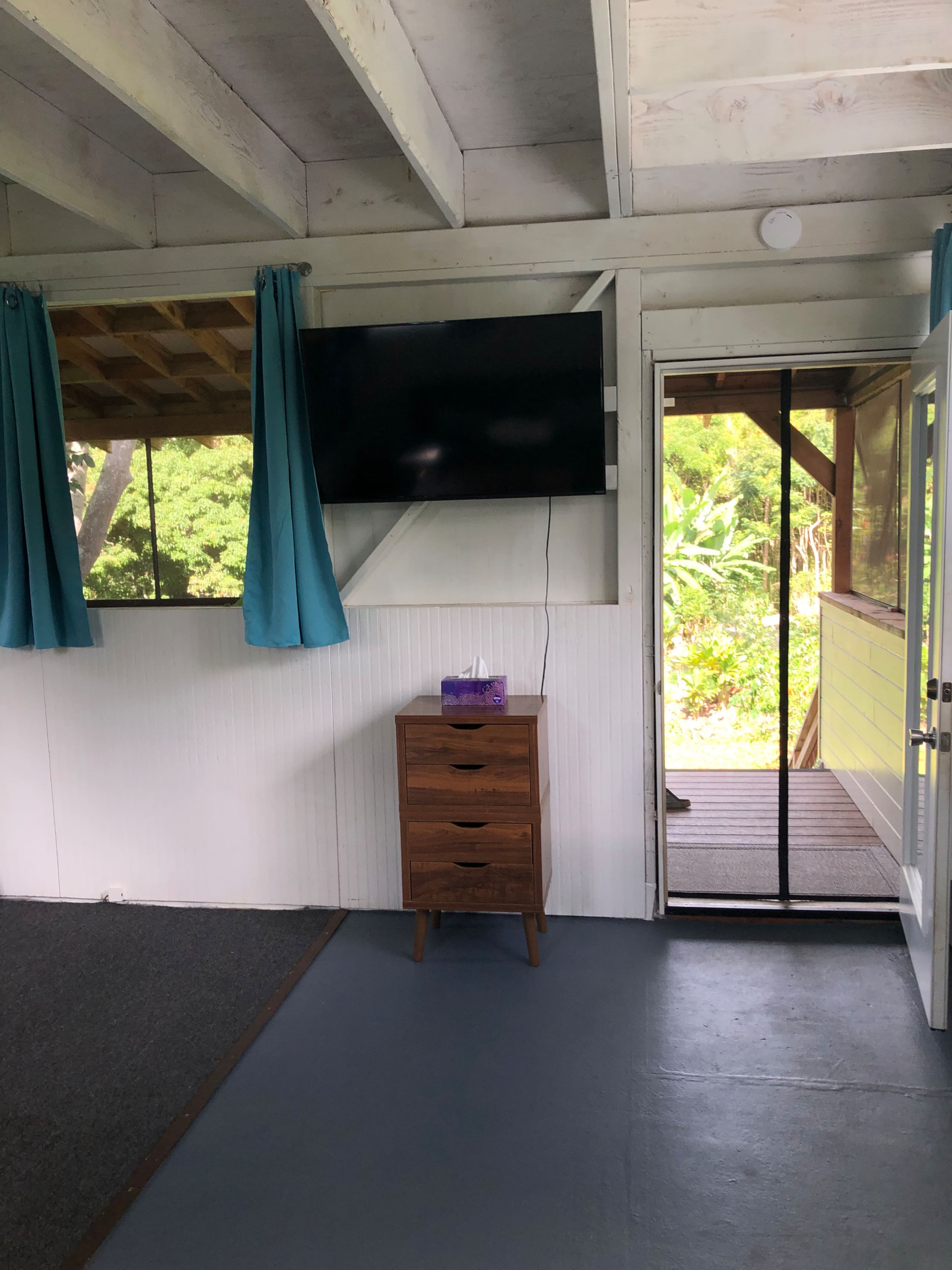 Io’s Nest- studio on a coffee farm with ocean view - Image 2