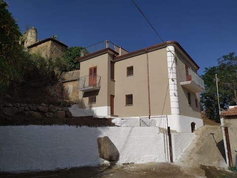 Sea view apartment with free parking