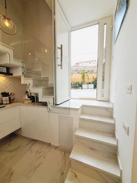 Proprietà Airbnb di successo: THE GABBIANO CAPRI APARTMENT a Capri
