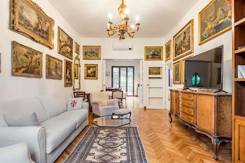 Airbnb con migliori performance: Fully renovated exclusive apartment in Villa a Firenze