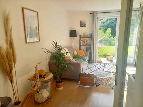 Popular Airbnb listing: Rent 2-bedroom apartment Saint Marc sur Mer in Saint Nazaire