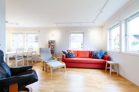 Popular Airbnb listing: Light, airy 2-bedroom apartment near Jæren beaches in Sola
