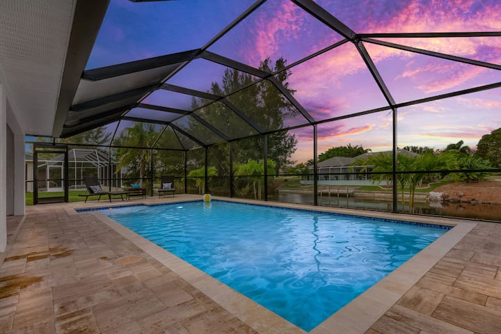 Waterfront Villa Island Breeze Heated Pool & Spa - Cape Coral, FL