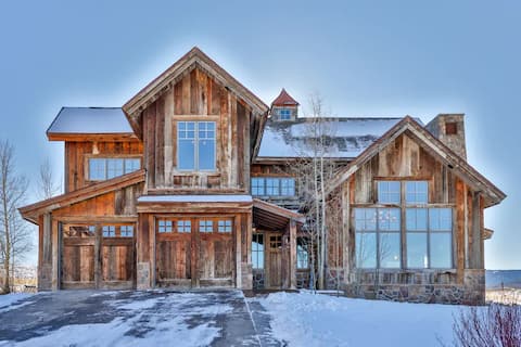 Barnwood Beauty @ Grand Elk- Pet Friendly- Hot Tub