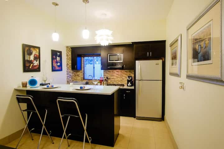 Apartamento con garaje muy seguro aire acondicionado y WiFi - Airbnb