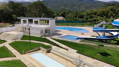 Popular Airbnb listing: Cozy apartment in Sta Fe Ant near the park in Santa Fe De Antioquia