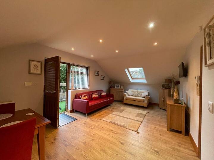 Luxury 2-bedroomed Annexe With Patio Area. - Barnsley