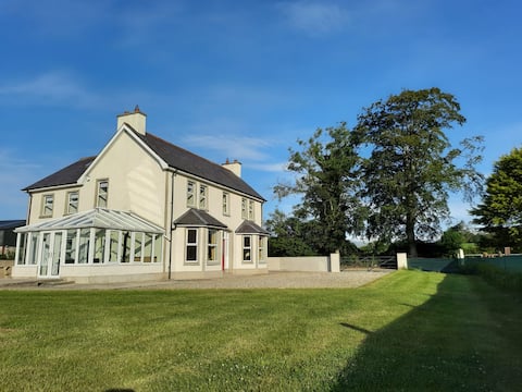 Parkview House Kilkeel. Ideal for families Top 1%
