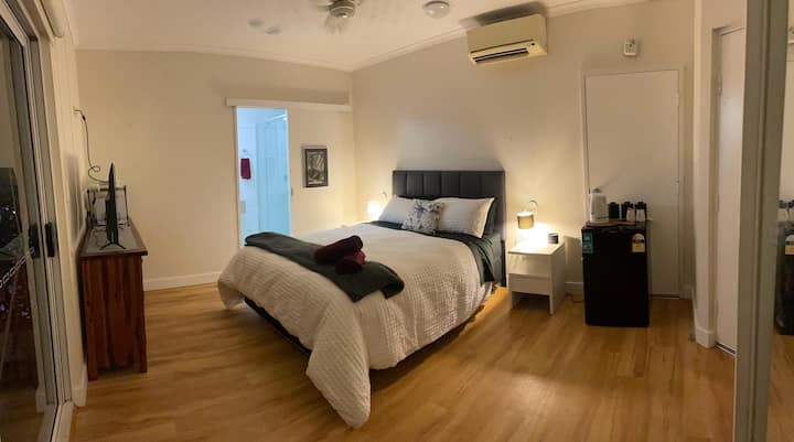 Top End Views - Studio With Everything You Need! - Darwin