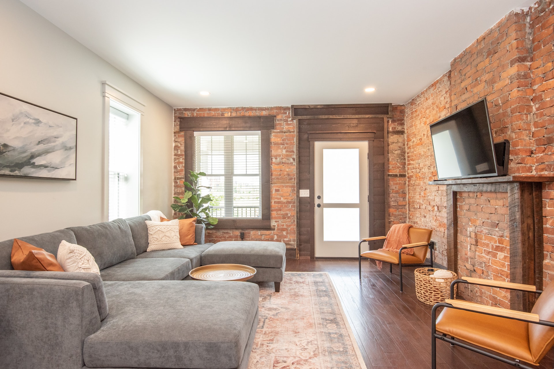 Riveting industrial townhome in trendy WestReading