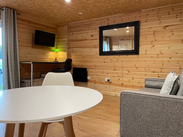 Cabin With Kitchen & En-suite - Chester / N. Wales - Wrexham