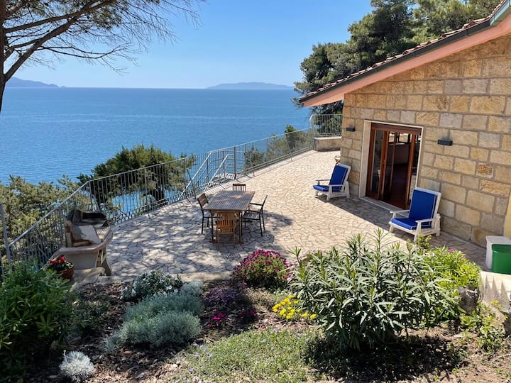Villa Il Molinaccio with terrace and private beach