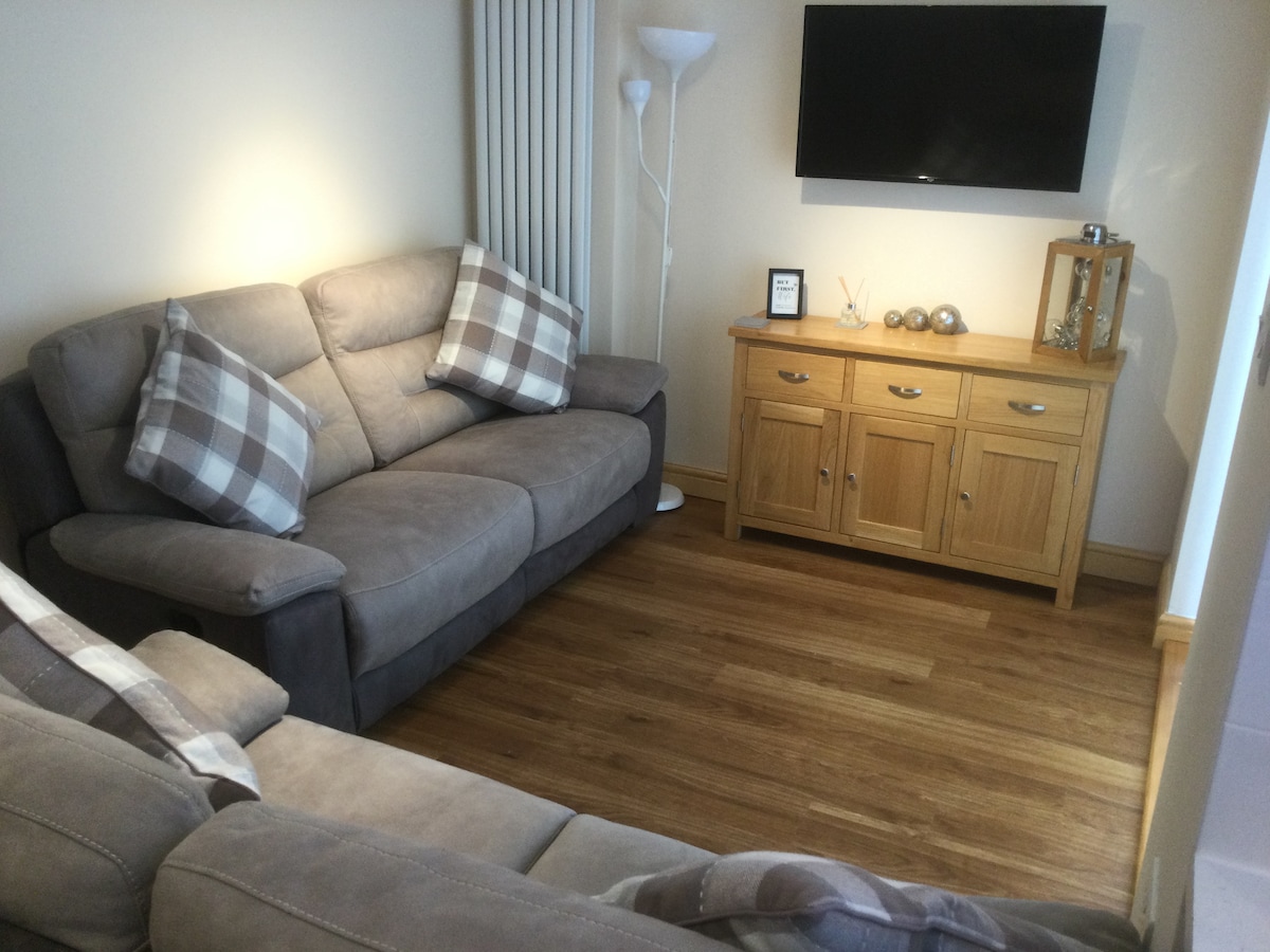 Successful Airbnb property: Beachside 2-Bed Luxury Apartment & Private Garden in Fleetwood