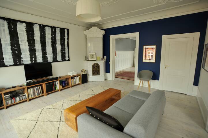 Stor herskabslejlighed – ideel til familier