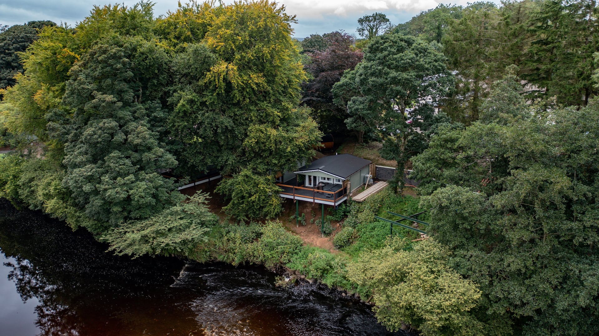 Luxury Lodge with Private Hot Tub