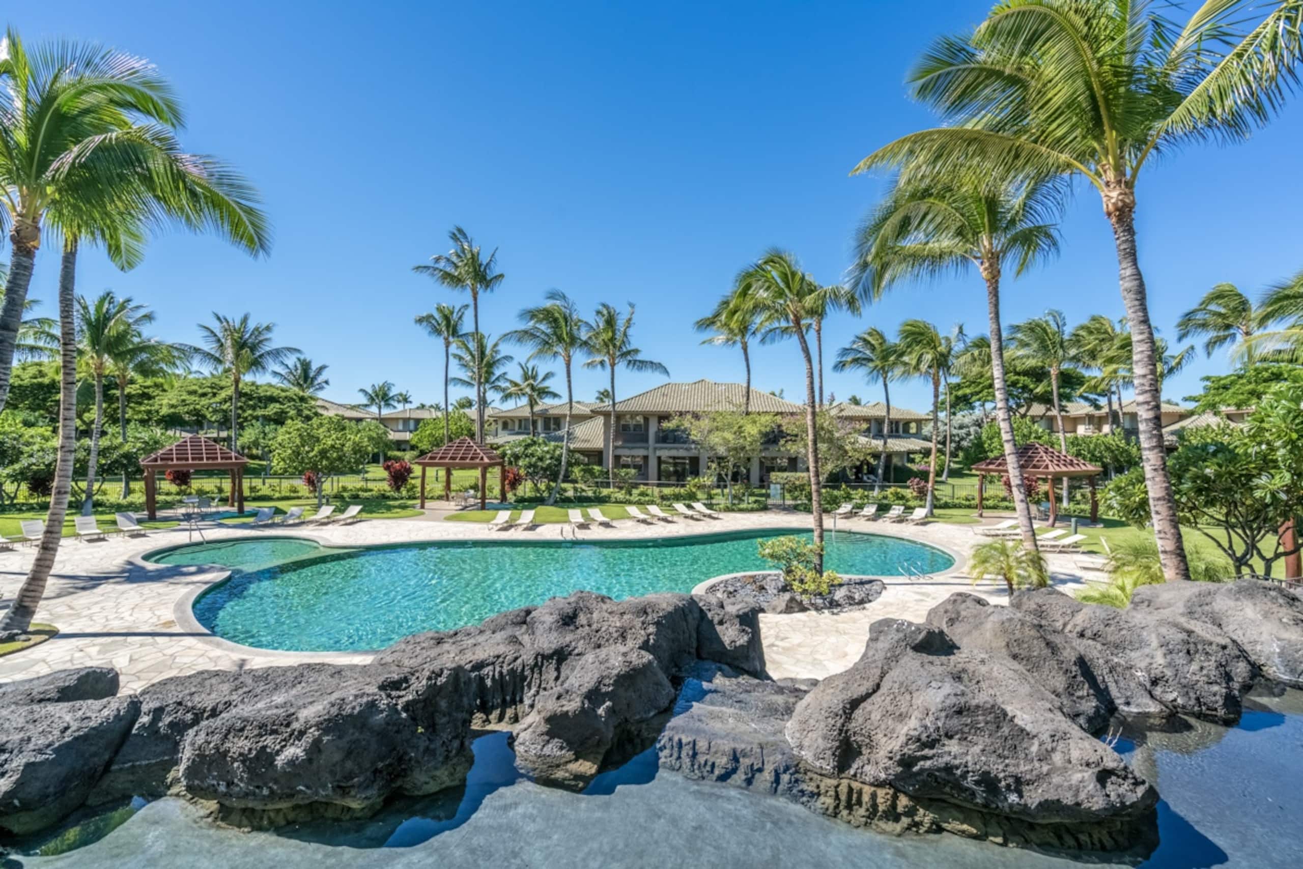 Townhouse in Waimea · ★5.0 · 2 bedrooms · 5 beds · 2.5 baths - Image 1