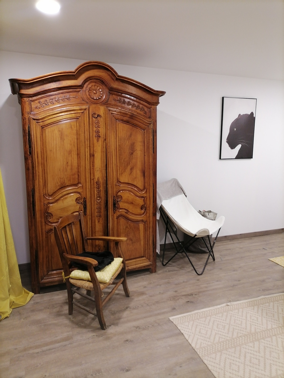 Chumba kikubwa cha mraba 25 