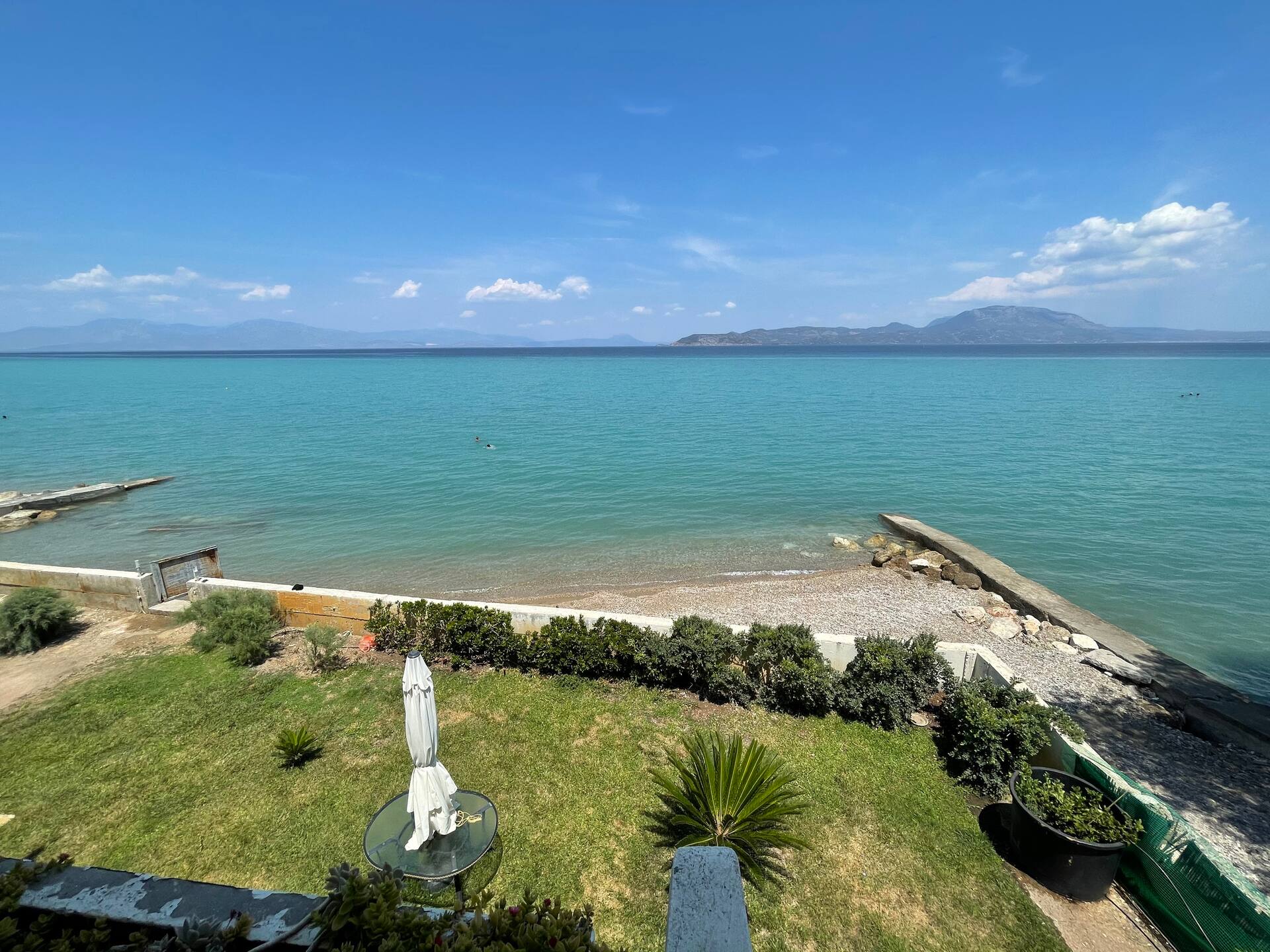 Stunning Beachfront Apartment Strátos — photo 3
