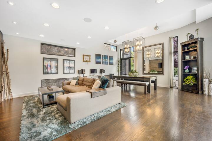 :: The Wolcott :: Modern Elegance at it’s Finest gallery image 4