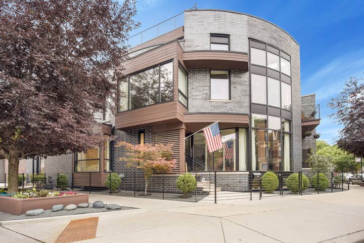 :: The Wolcott :: Modern Elegance at it’s Finest