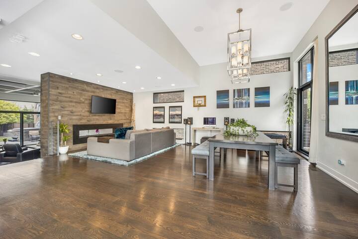 :: The Wolcott :: Modern Elegance at it’s Finest gallery image 3