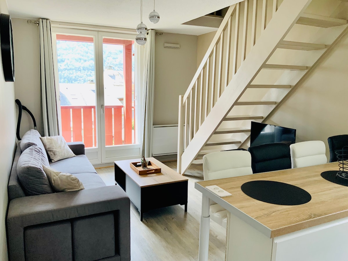 Anuncio de Airbnb popular: Charming duplex ref 236BOU en Esquièze Sère