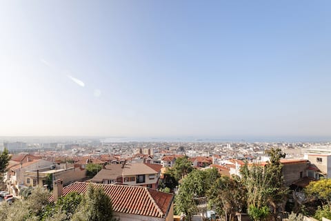 Popular Airbnb listing: Thea Apartment in Δημοτική Ενότητα Θεσαλονίκης