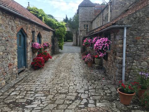 Garden Cottage & The Apple Loft