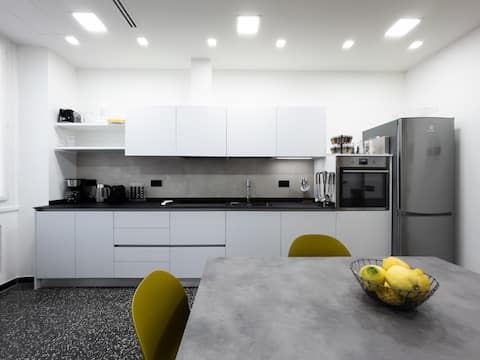 Popular Airbnb listing: New apartment with patio and free parking garage in Albenga