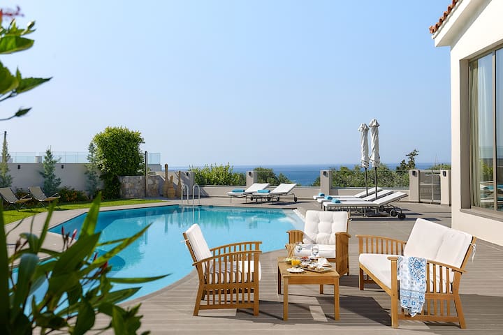 Elegance Villa Sea View with Private Pool