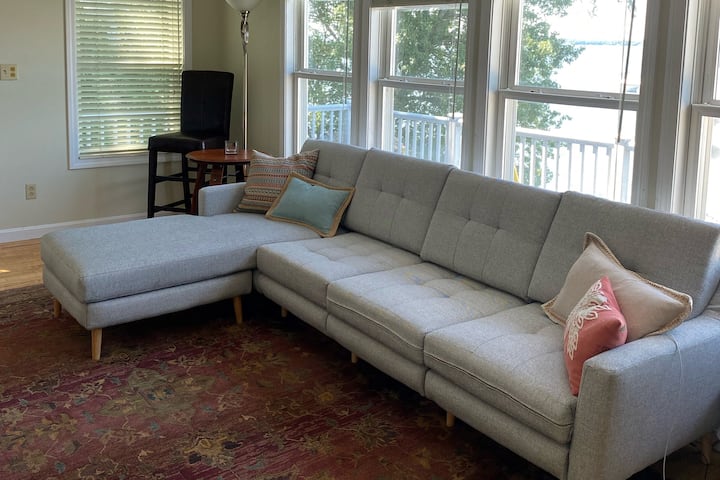 Lakefront, Cute And Cozy Year Round Cottage - St. Albans, VT