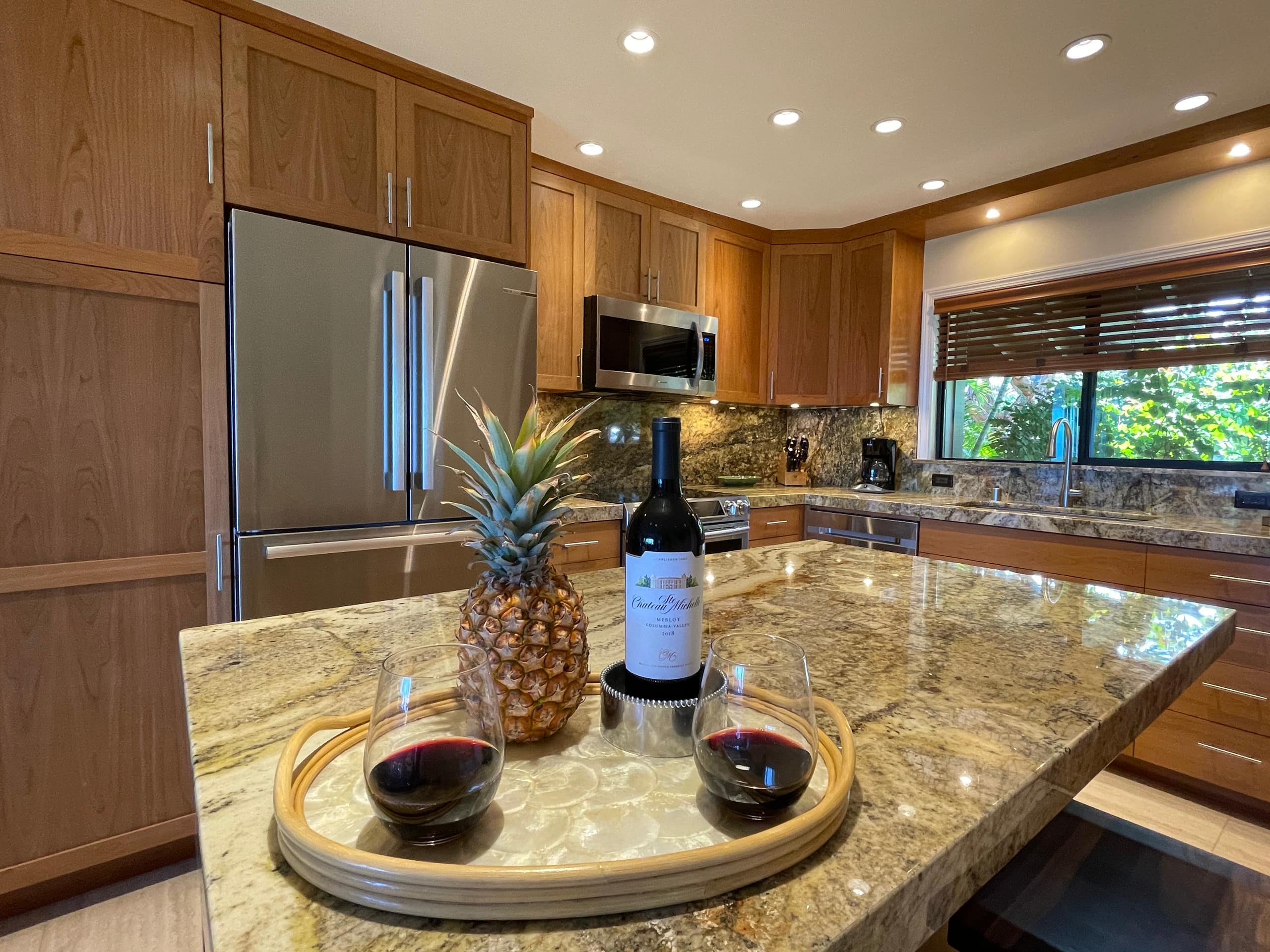 Condo in Lahaina · ★5.0 · 2 bedrooms · 2 beds · 2 baths - Image 4