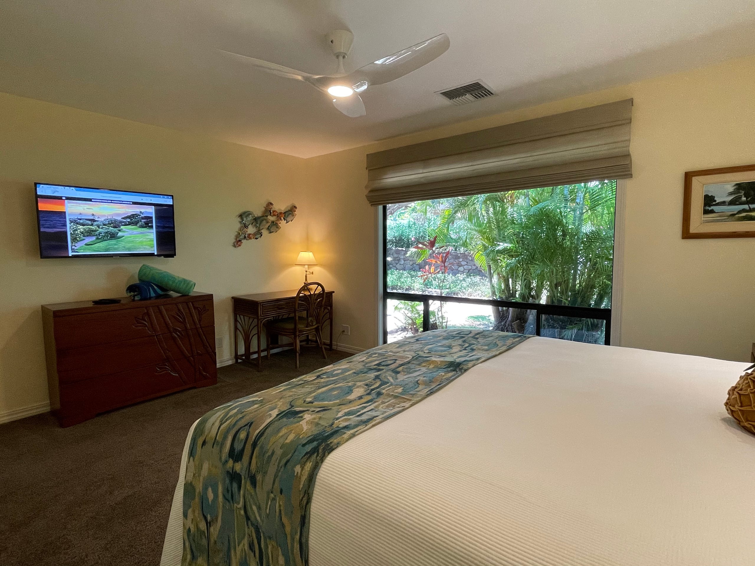 Condo in Lahaina · ★5.0 · 2 bedrooms · 2 beds · 2 baths - Image 12
