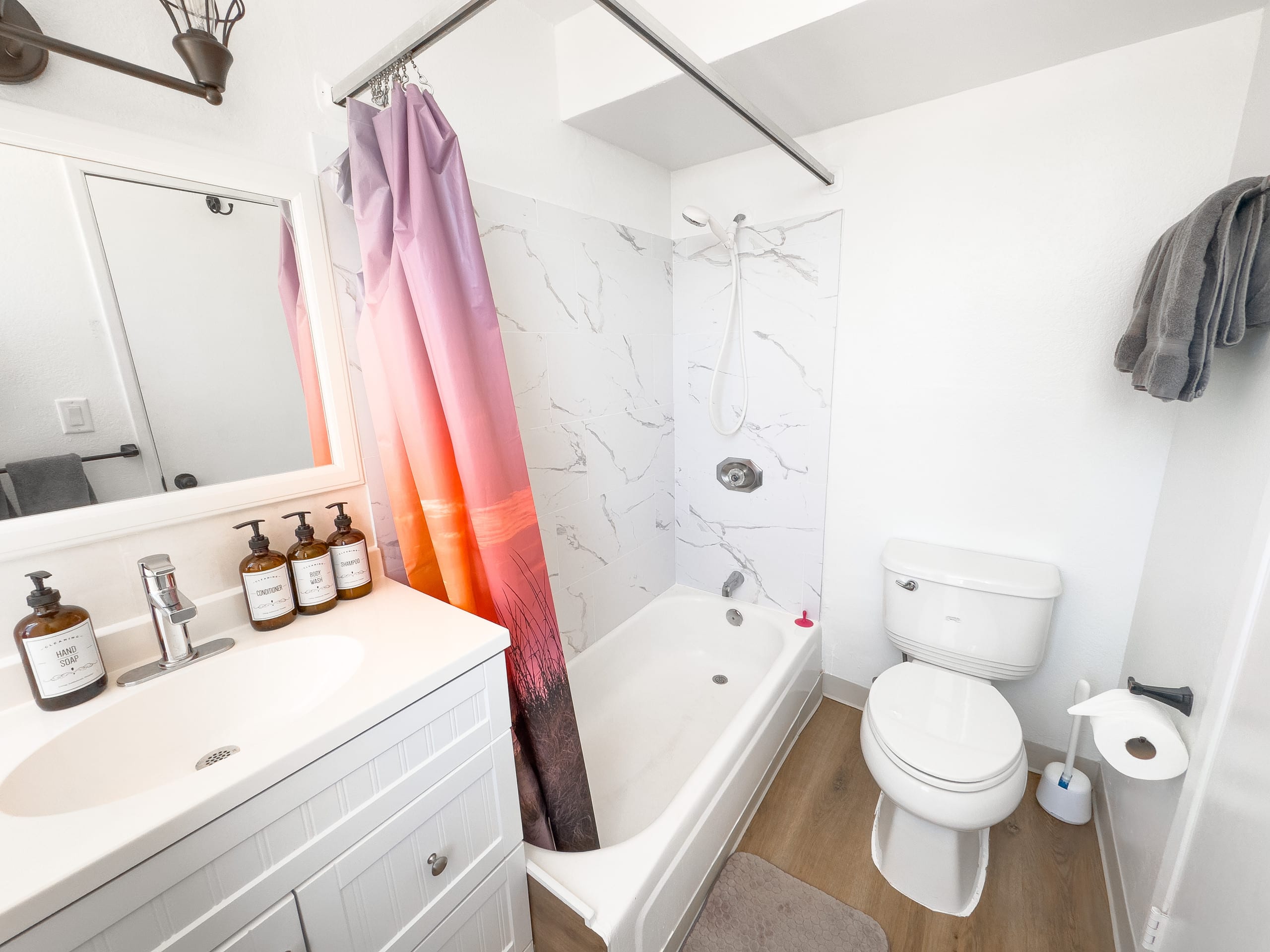 Condo in Honolulu · ★4.74 · Studio · 1 bed · 1 bath - Image 10