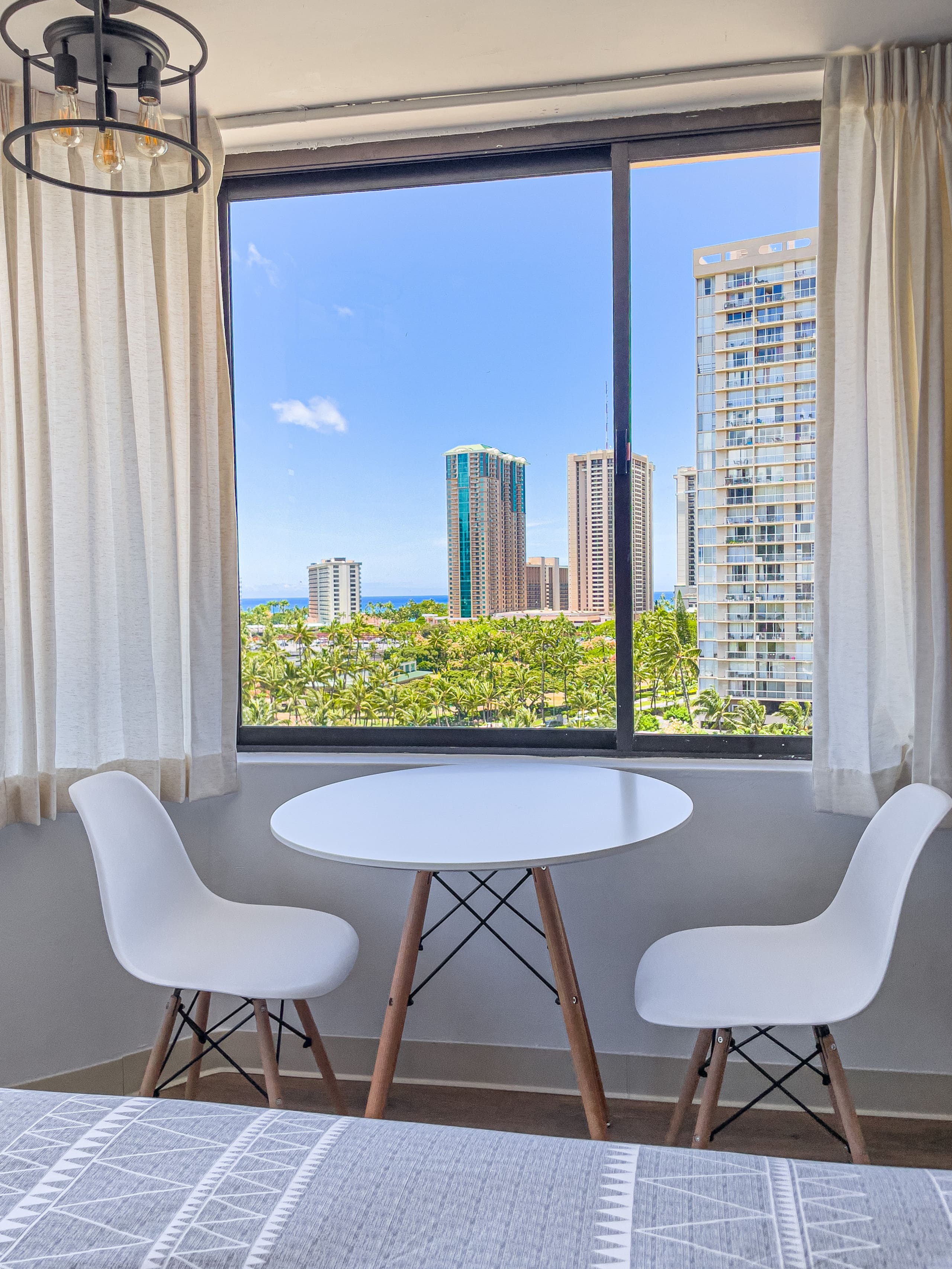 Condo in Honolulu · ★4.74 · Studio · 1 bed · 1 bath - Image 7