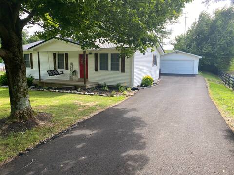 Country Living near Mammoth Cave & Corvette Museum