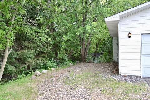 Two Bedroom Lower Level in Great Suburb w/Nature.