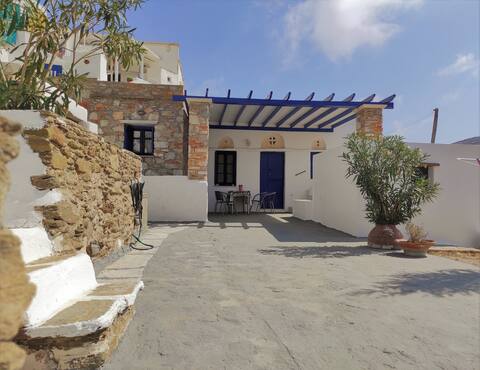 Margarita-Cycladic cottage-Tinos
